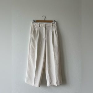 Aritzia- Wilfred ‘The Effortless Cropped Pant’